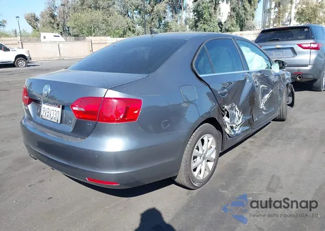 2014 Volkswagen Jetta 1.8T Se from USA, damaged, VIN 3VWD17AJ6EM261391